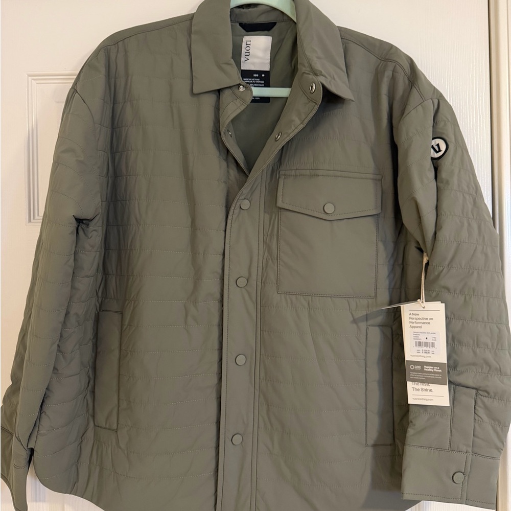 Vuori women’s Canyon Insulated Shirt Jacket - Olive Green NWT